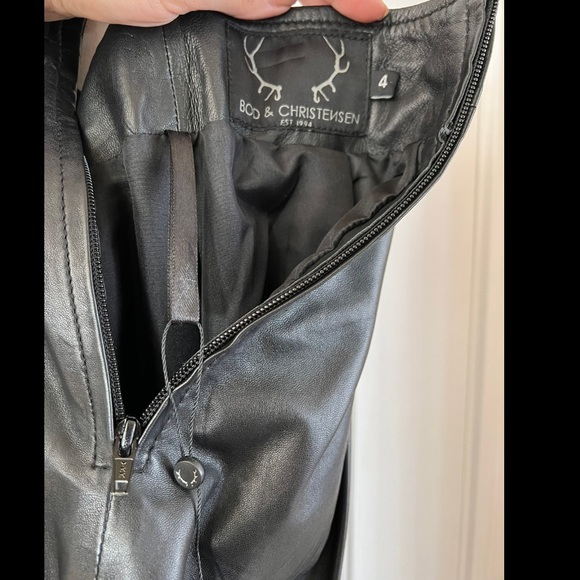 NEW! Genuine Leather Skirt - Picture 5 of 6